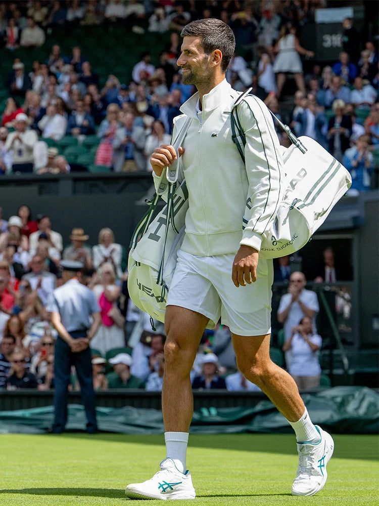 Sac de tennis HEAD porté par Djokovic